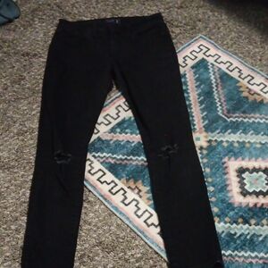 💜 3/$15💜Abercrombie & Fitch Black Distressed Jeans💜